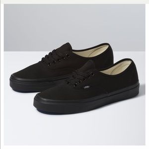 VANS All Black Authentic
